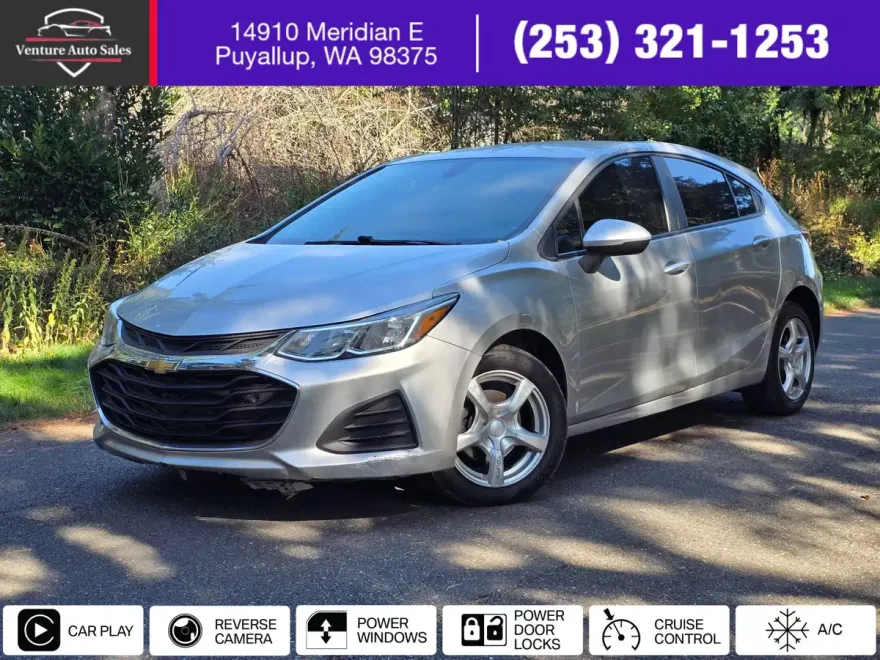 2019 Chevrolet Cruze LS photo 1