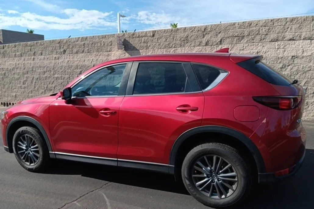 2020 Mazda CX-5 Touring photo 1