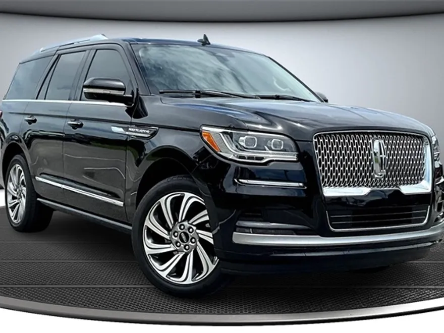2023 Lincoln Navigator Reserve photo 1