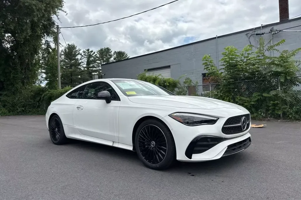 2024 Mercedes Benz CLE 300 4MATIC Coupe photo 1