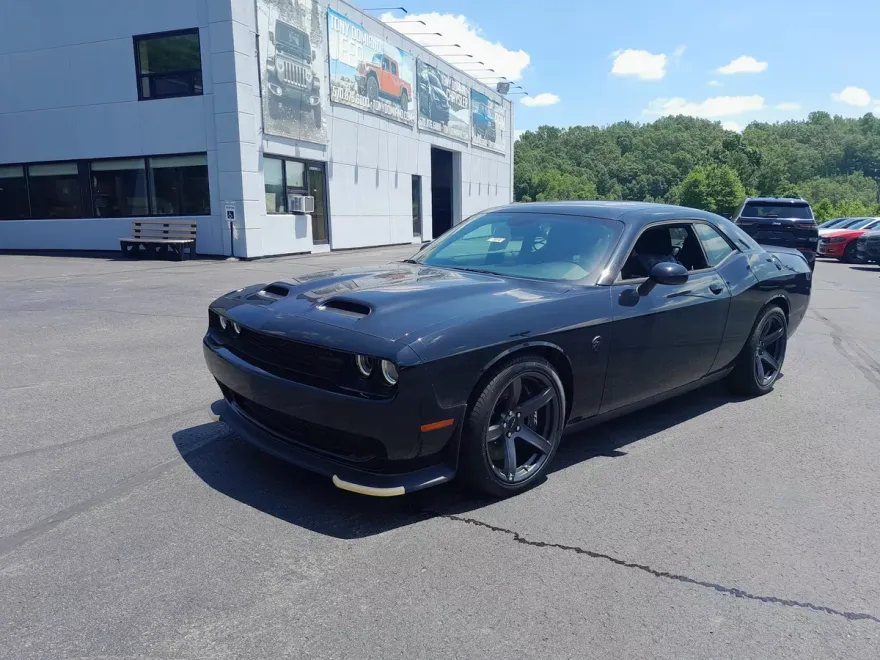 2022 Dodge Challenger SRT8 Hellcat Redeye photo 1