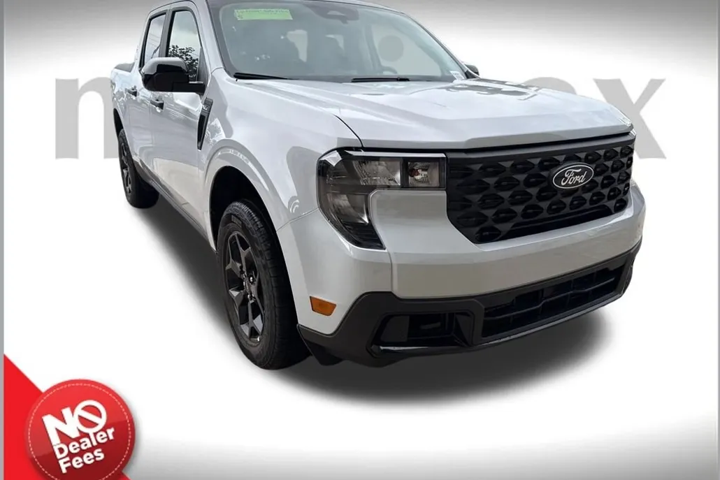 2025 Ford Maverick XLT photo 1