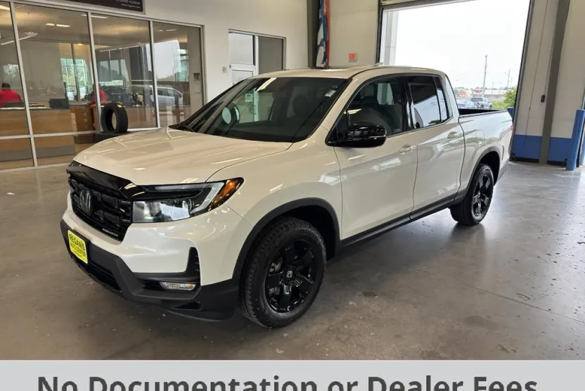 2025 Honda Ridgeline Black Edition photo 1