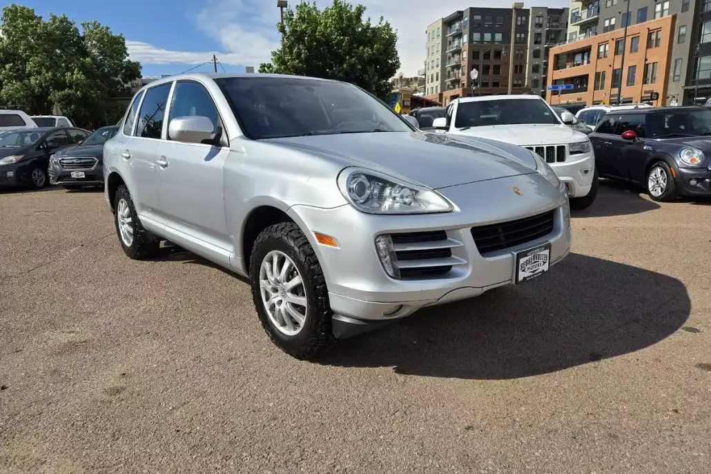 2010 Porsche Cayenne photo 1