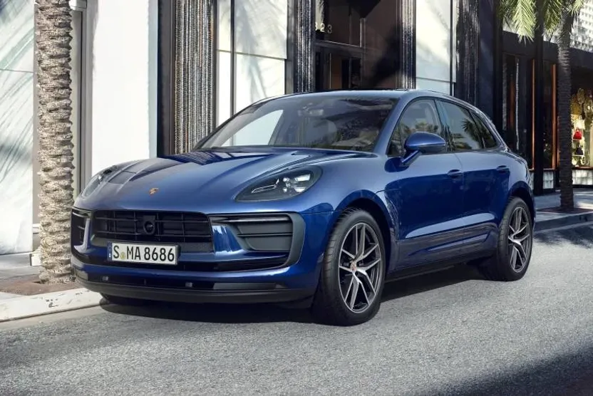 2025 Porsche Macan photo 1
