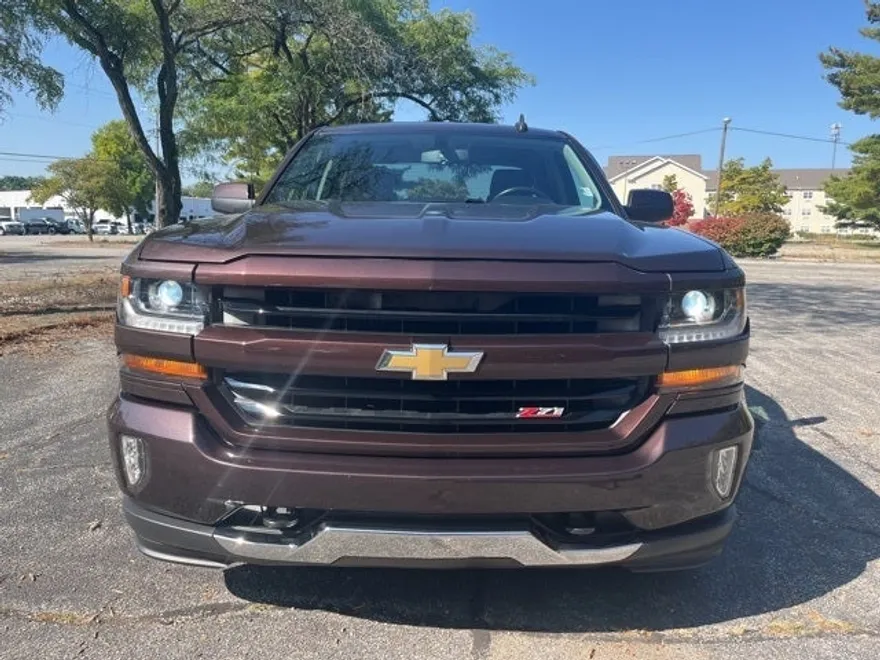 2016 Chevrolet Silverado 1500 LT photo 1