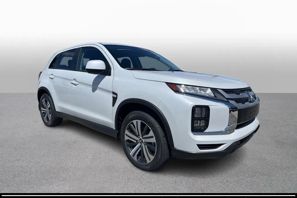 2025 Mitsubishi Outlander Sport ES photo 1