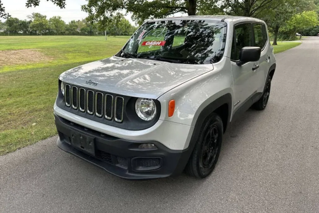2015 Jeep Renegade Sport photo 1