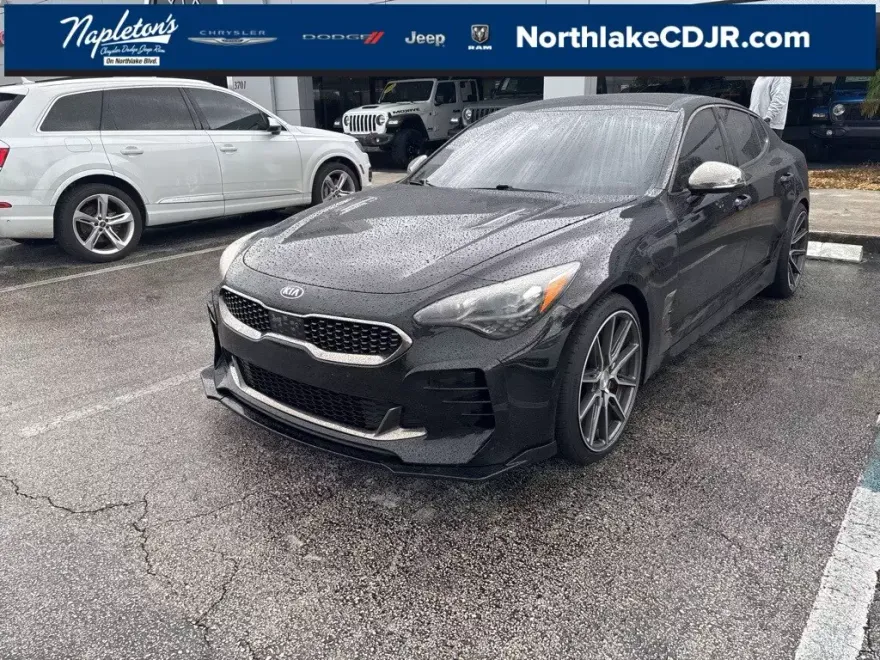 2020 Kia Stinger GT2 photo 1