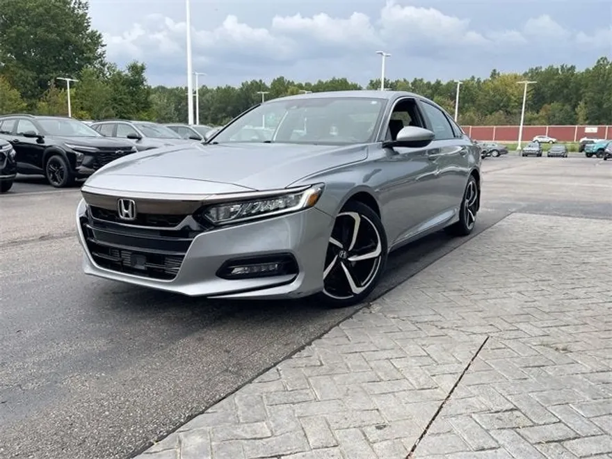 2018 Honda Accord Sport photo 1