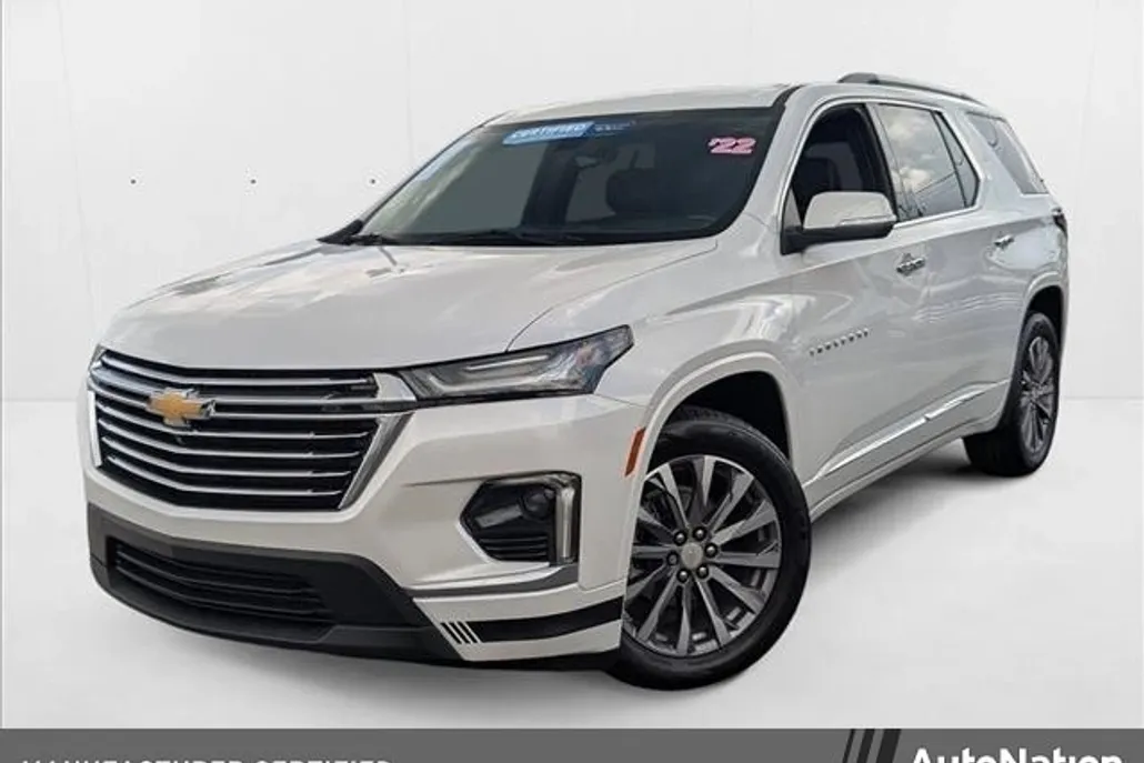 2022 Chevrolet Traverse Premier photo 1