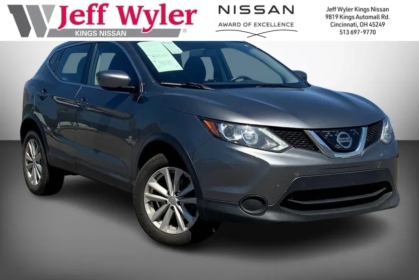 2018 Nissan Rogue Sport S photo 1