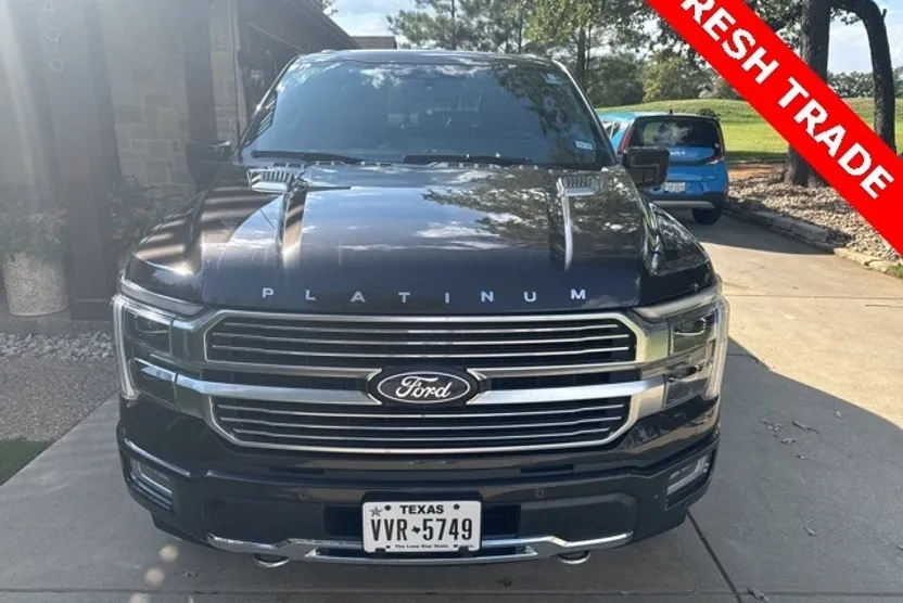 2024 Ford F-150 Platinum photo 1
