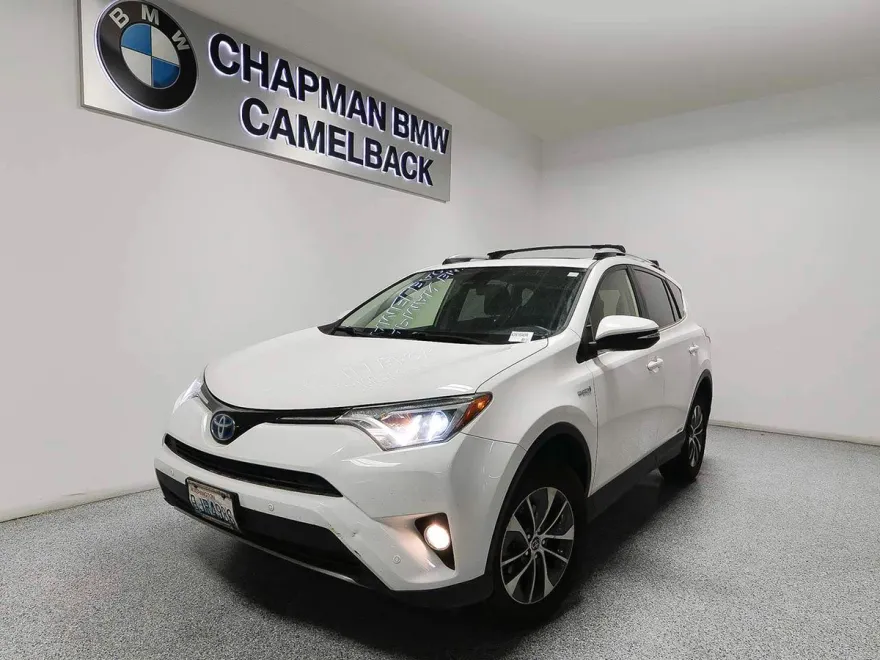2018 Toyota RAV4 Hybrid XLE photo 1