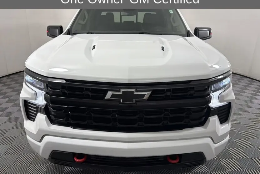 2024 Chevrolet Silverado 1500 RST photo 1