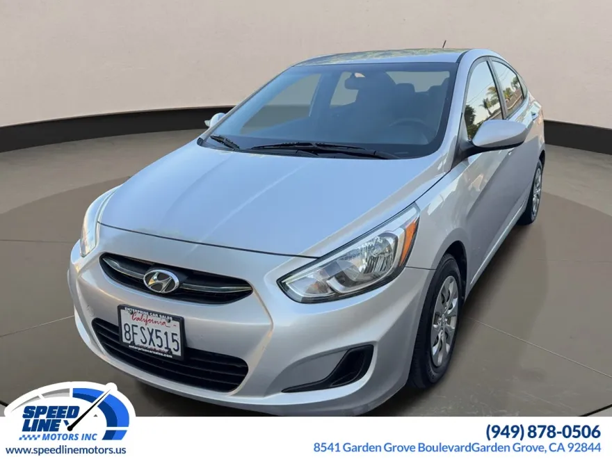 2017 Hyundai Accent SE photo 1