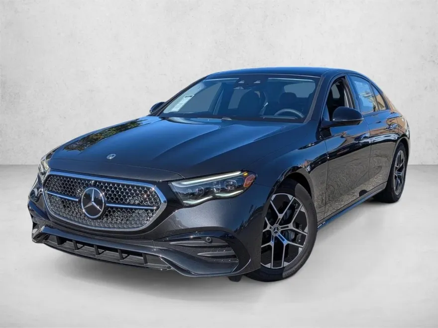 2025 Mercedes Benz E 450 4MATIC photo 1