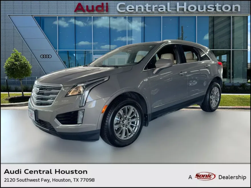 2018 Cadillac XT5 Luxury photo 1