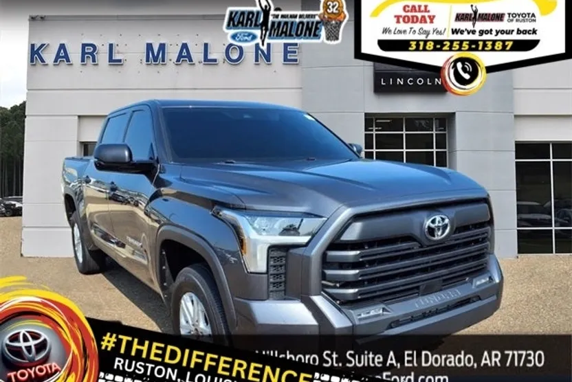 2023 Toyota Tundra SR5 photo 1