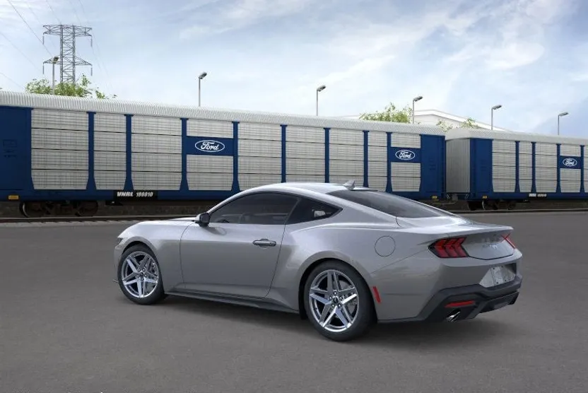 2025 Ford Mustang EcoBoost photo 1