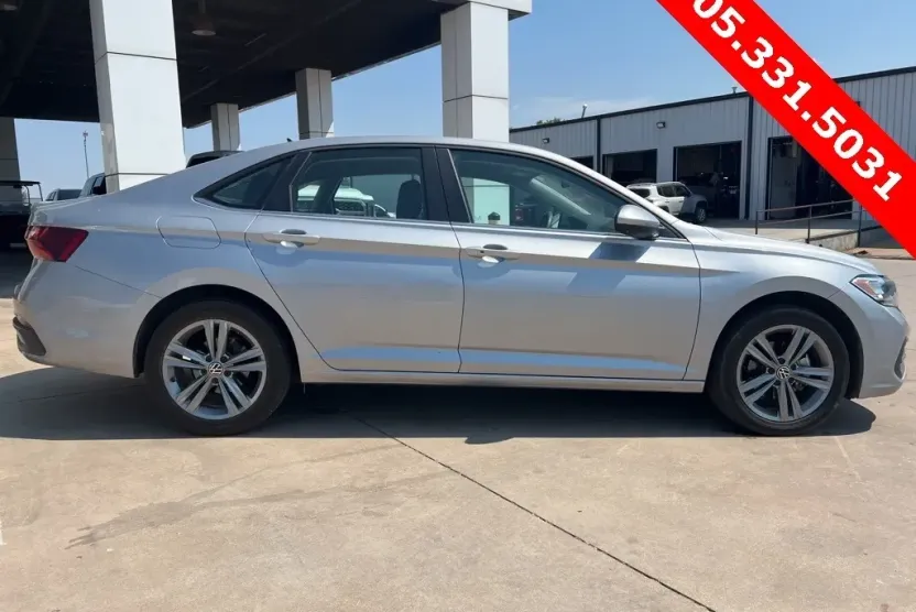 2022 Volkswagen Jetta 1.5T SE photo 1