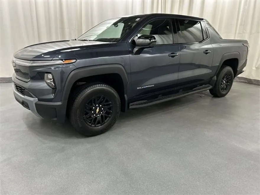 2026 Chevrolet Silverado EV LT photo 1