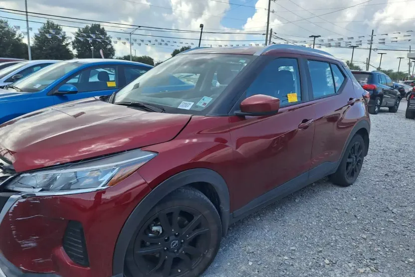2024 Nissan Kicks SV photo 1