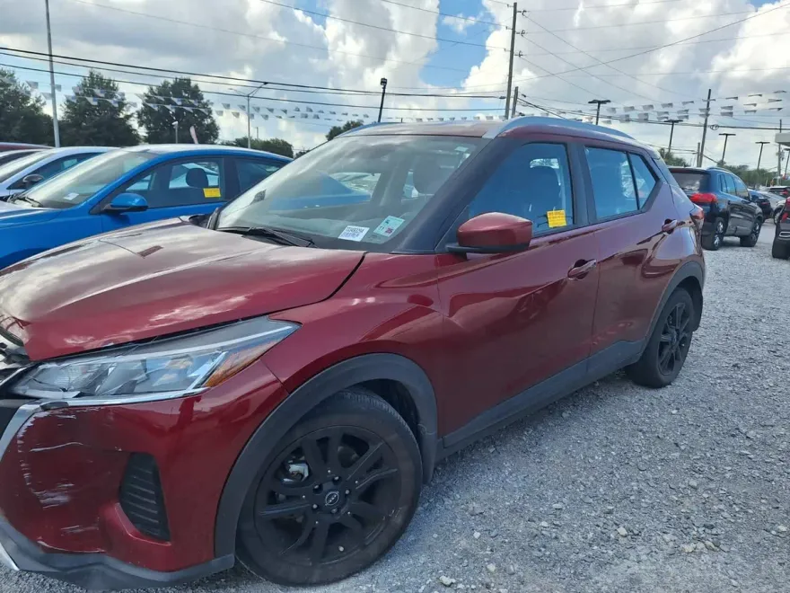 2024 Nissan Kicks SV photo 1