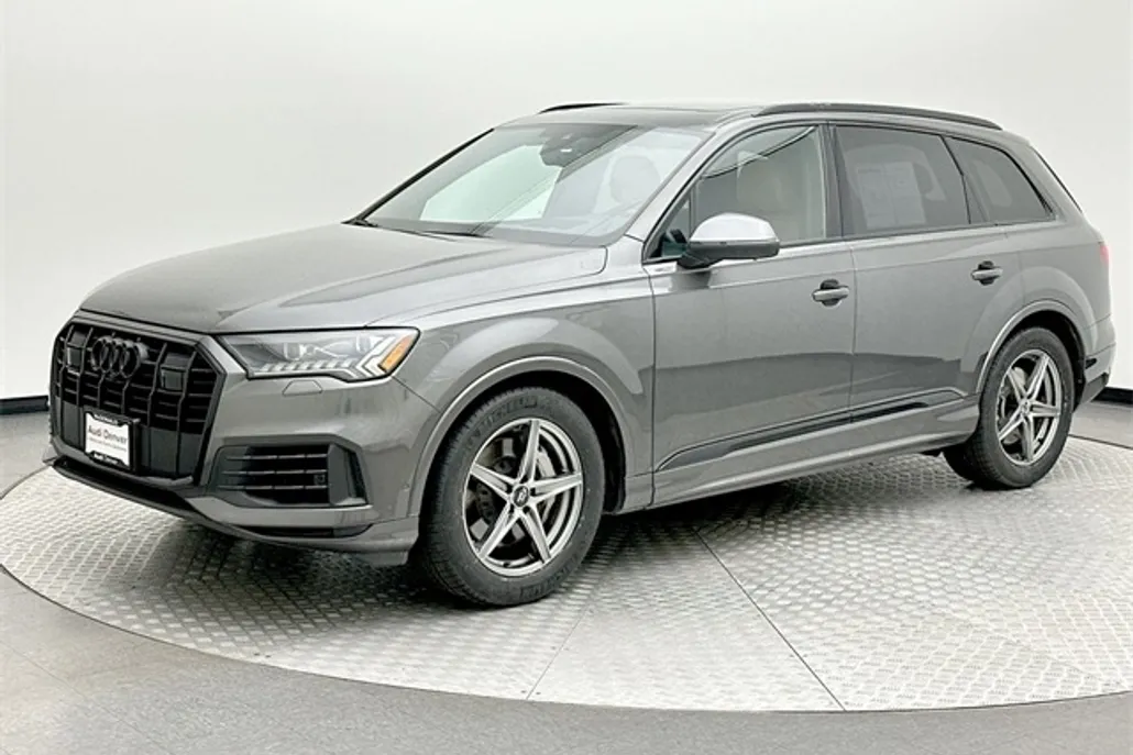 2021 Audi Q7 55 Prestige photo 1
