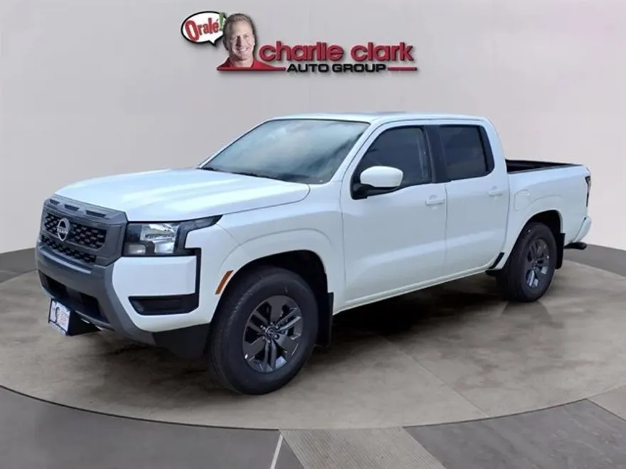 2025 Nissan Frontier SV photo 1