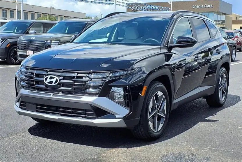 2026 Hyundai Tucson SEL photo 1