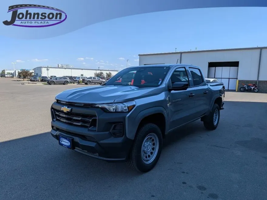 2025 Chevrolet Colorado LT photo 1