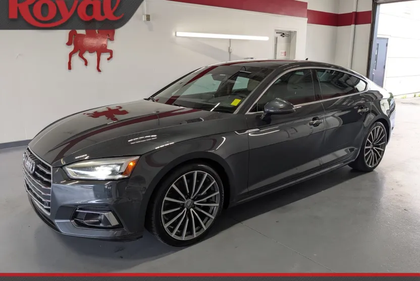 2018 Audi A5 Prestige photo 1