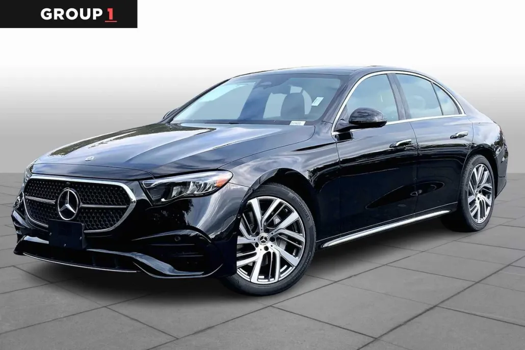 2025 Mercedes Benz E 350 4MATIC photo 1