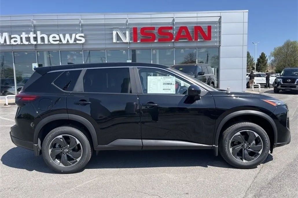 2026 Nissan Rogue SV photo 1