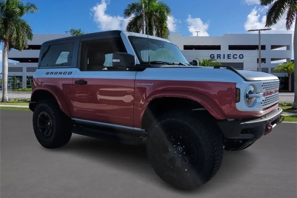 2025 Ford Bronco First Edition photo 1