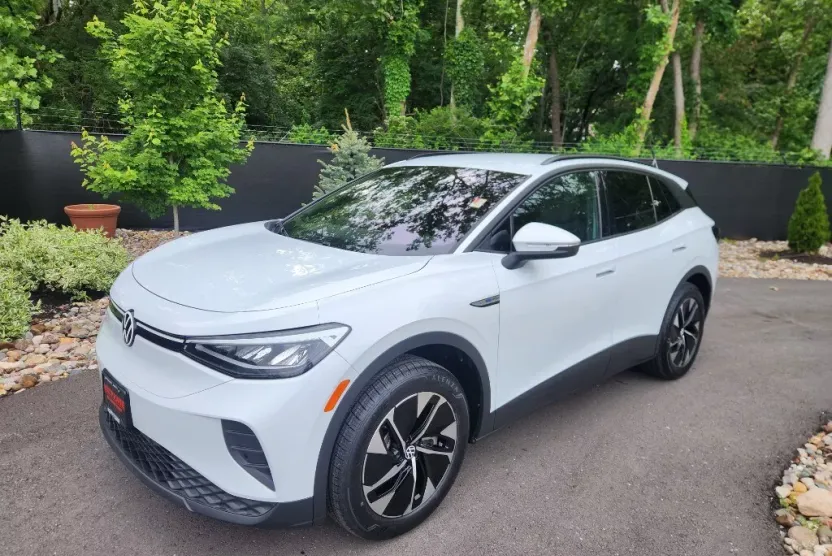 2021 Volkswagen ID.4 Pro photo 1