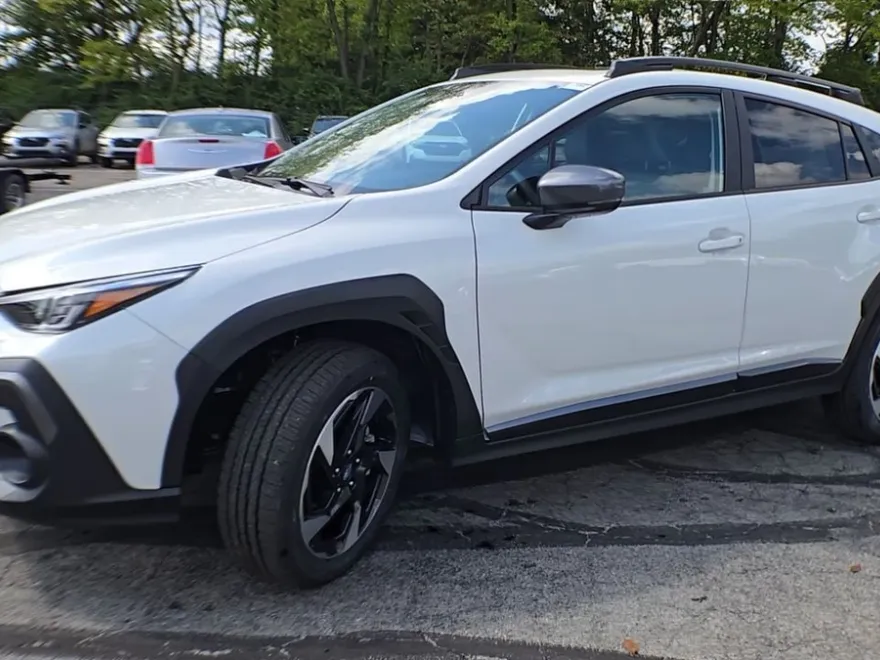2025 Subaru Crosstrek Limited photo 1