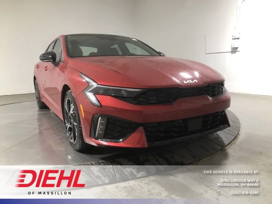 2025 Kia K5 GT-Line photo 1