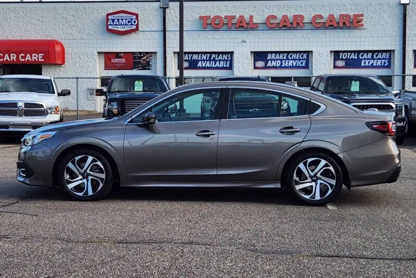 2021 Subaru Legacy Limited photo 1