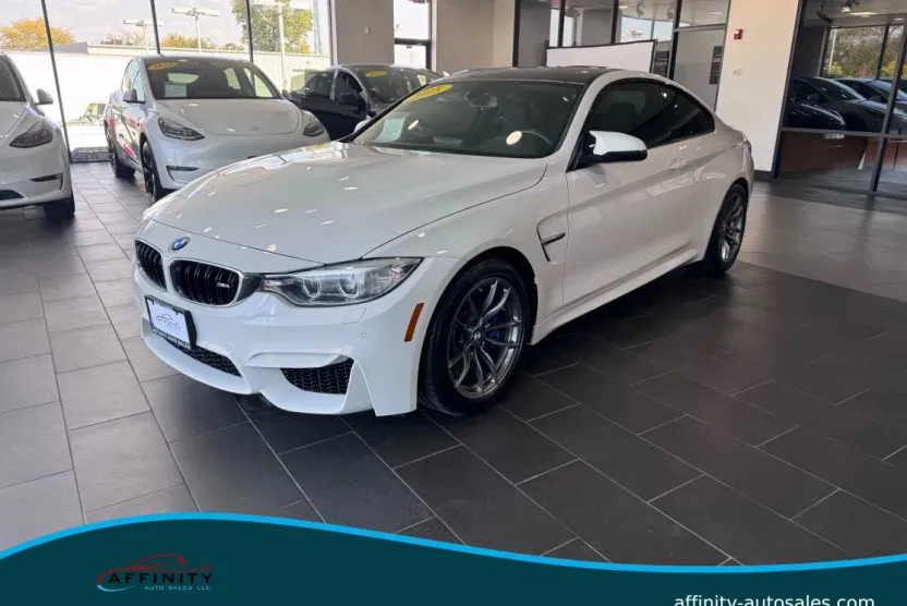 2015 Bmw M4 Coupe photo 1