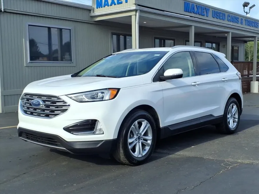 2019 Ford Edge SEL photo 1