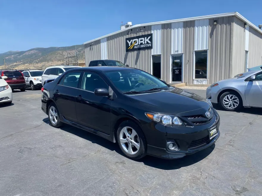 2012 Toyota Corolla S photo 1