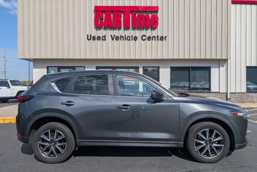 2018 Mazda CX-5 Touring photo 1
