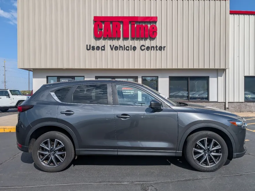 2018 Mazda CX-5 Touring photo 1