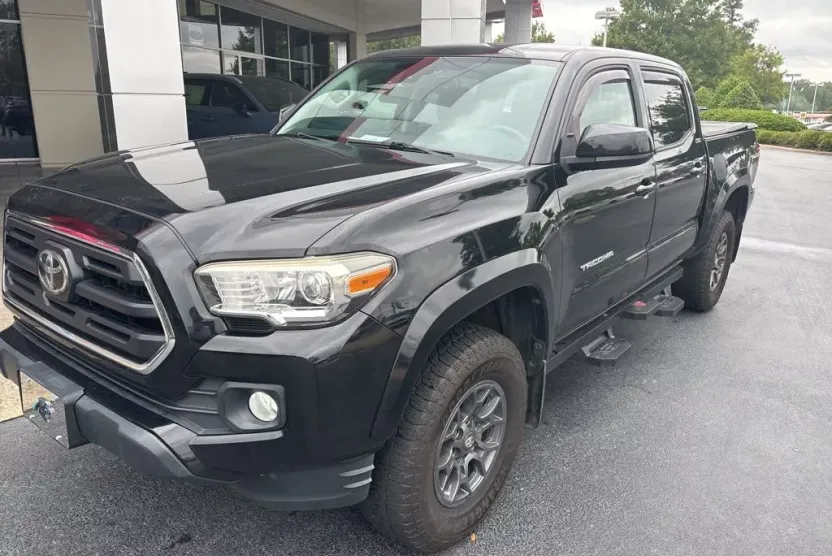 2018 Toyota Tacoma SR5 TRD Pro Sport photo 1