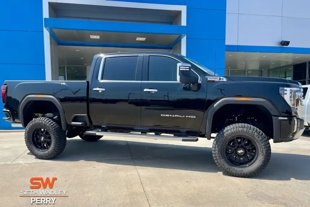 2025 Gmc Sierra HD Denali photo 1
