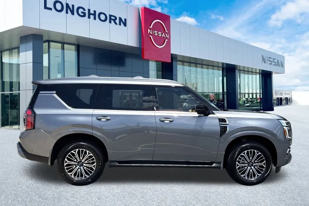 2025 Nissan Armada SL photo 1