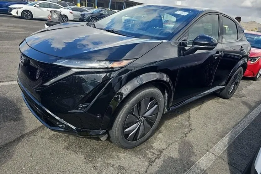 2023 Nissan ARIYA Platinum e-4ORCE photo 1