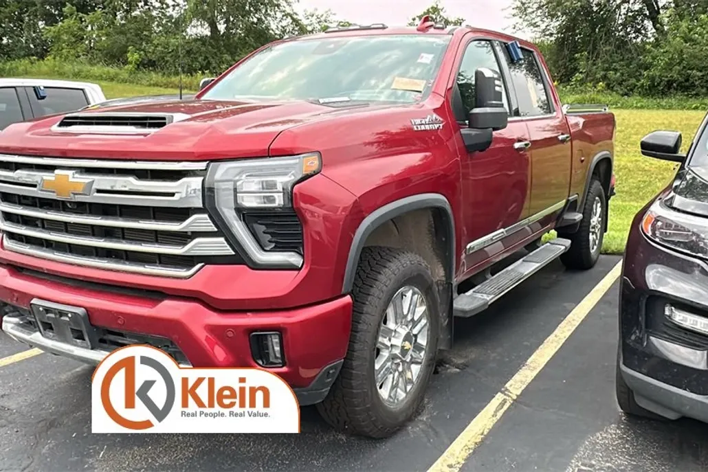 2024 Chevrolet Silverado 3500HD High Country photo 1